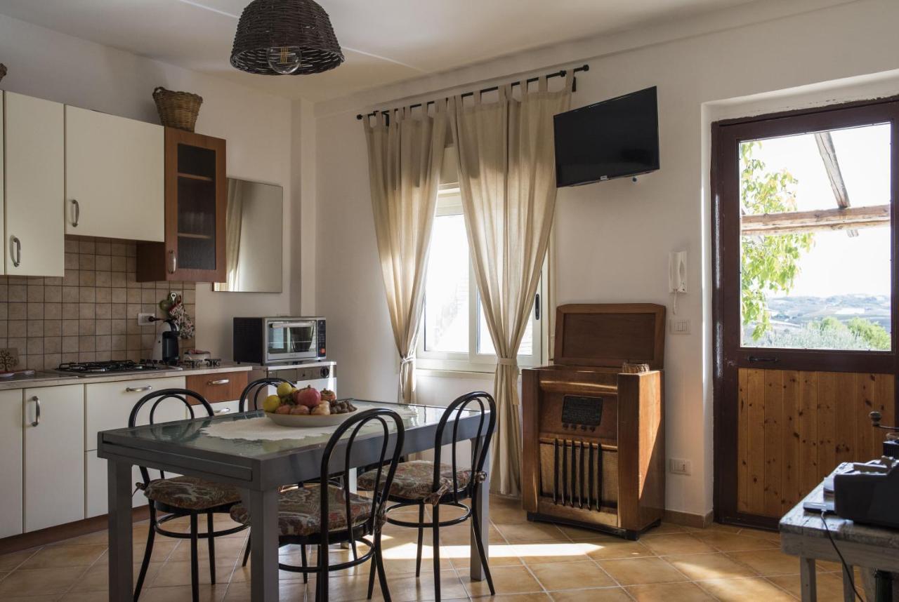 Gasthaus Poggio Vento Country House Naro Exterior foto